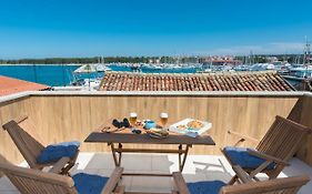Skipper Suites